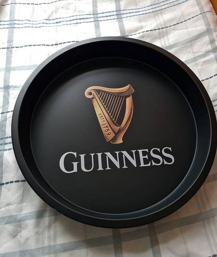 guinness  raise the bar 14 inch around deep serving tray black brand new