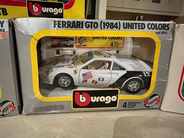 Ferrari 308 Collection 1/24 Burago