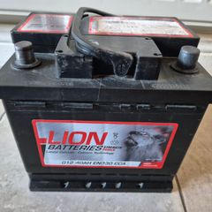 Car battery 012