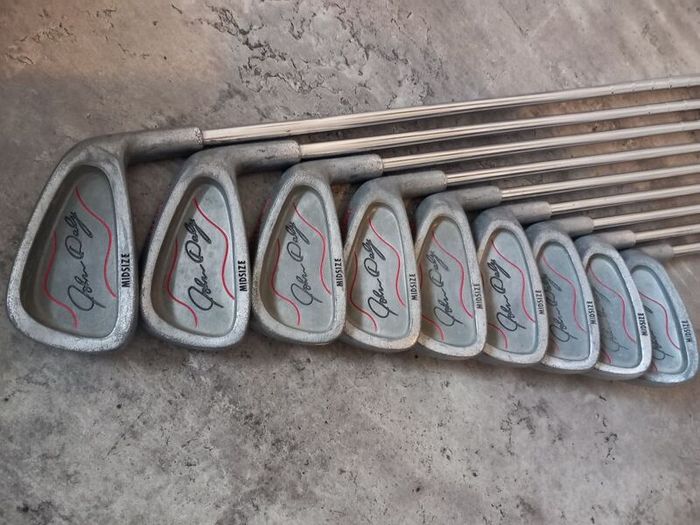Wilson golf irons. Right handed clubs