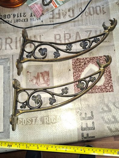Beautiful Antique Towels Holder, with a clover scrollwork pattern and a curved Claw design Irish Made maybe Chancellor & Sons (often stamped as C&S)Location: Lower Sackville Street, Dublin, Ireland Active Era: Mid-to-late 19th century and early 20