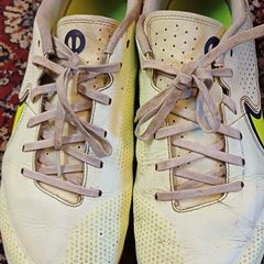 Football shoes