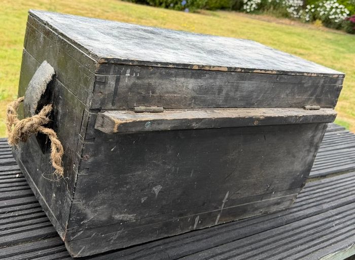 small vintage wooden tool chest ( 2 )