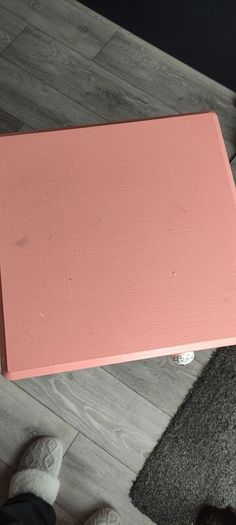 bedside table / bedside locker / bedside cabinet
