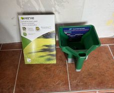 Verve 1.5kg Grass Seed with hand held spreader