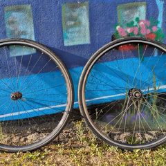 Fixie bike wheel set, lightweight.