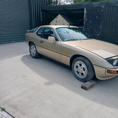 Porsche 924s