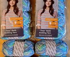 Crelando "Thea" Batik Knitting Yarn. 12 x 50g skeins. + Bonus Gift.
