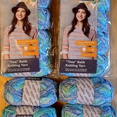 Crelando "Thea" Batik Knitting Yarn. 12 x 50g skeins. + Bonus Gift.