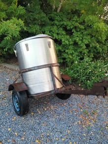 Stainless steel portable milk tank
