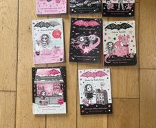 Isadora moon books x 8