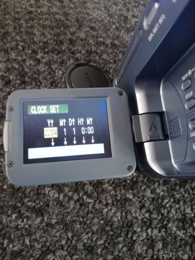 Sony Video Hi 8 Handycam with Original accessories