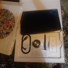 Wacom Intuos Pro Used once As New (Medium)