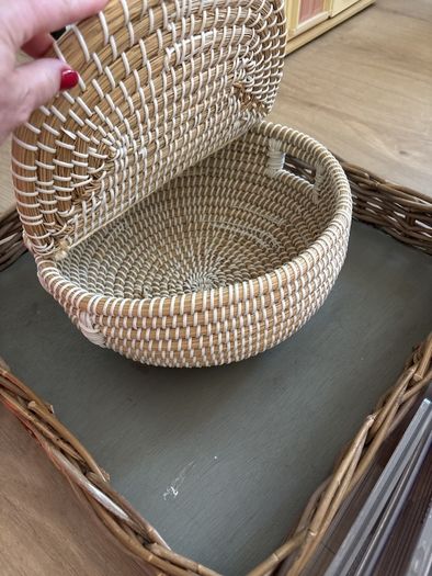 Misc storage baskets & tray