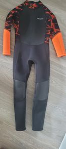 Wetsuit Mountain Warehouse Size 7-8
