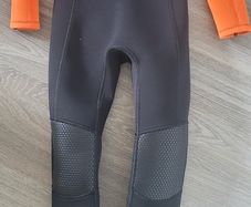 Wetsuit Mountain Warehouse Size 7-8