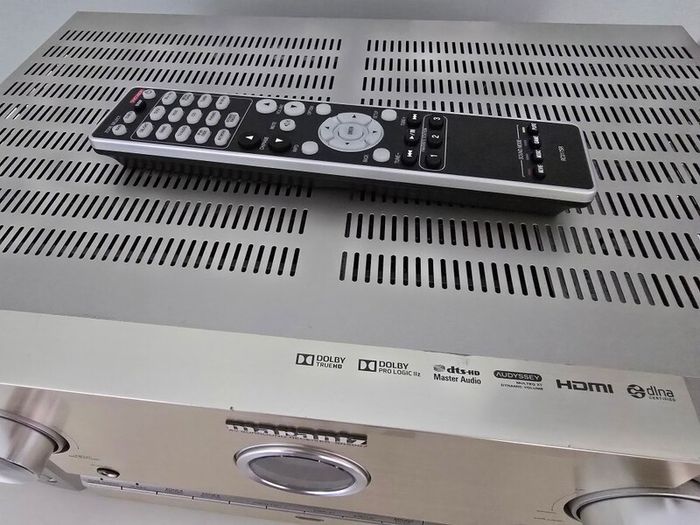 Marantz SR5007 receiver