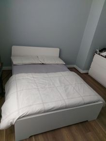 Bedframe + Mattress