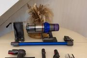 dyson v15