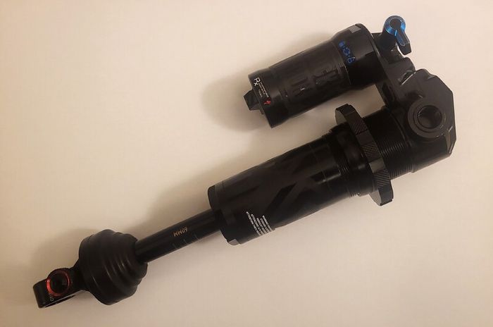 RockShox Super Deluxe Coil Select Plus - 205x60