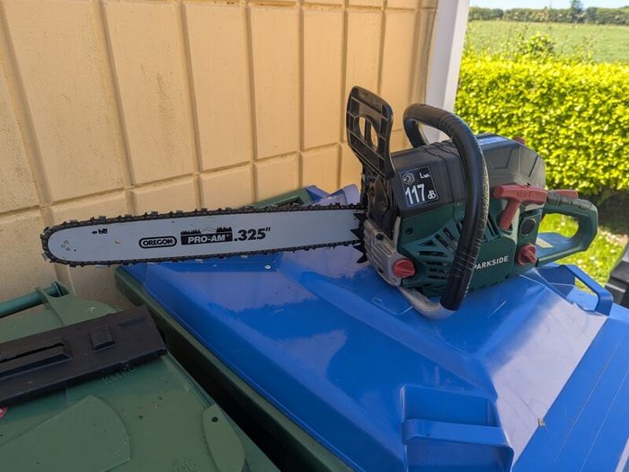 Chainsaw