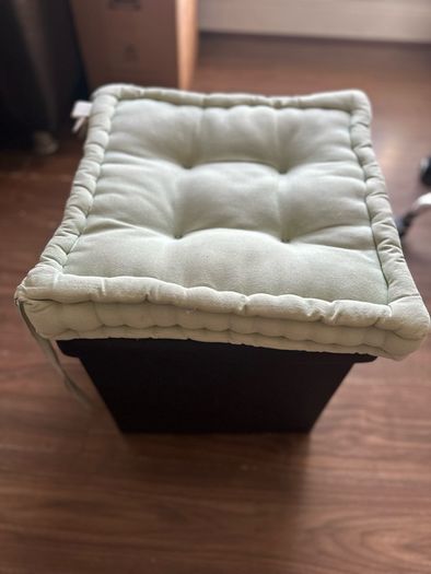 Ottoman 40 x 49