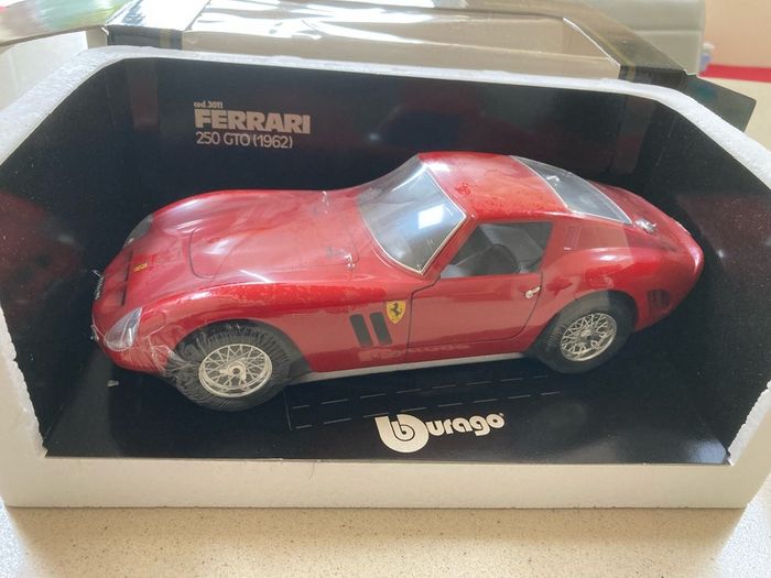 Ferrari 250 GTO Year 1983 USA market Burago 1/18 Extremely rare
