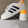 Unisex ADIDAS runners NEW size UK 5.5 Image 2