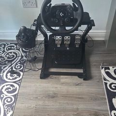 Logitech G923 racing wheel