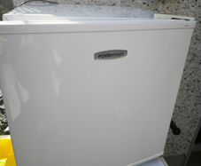 power point mini fridge