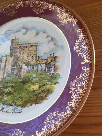 Royal Falcon Windsor Castle Plate