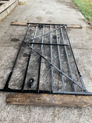 Iron gate