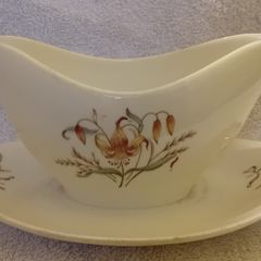 Sauce/gravy boat