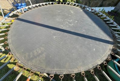 2.4 m / 8 ft no-frills trampoline