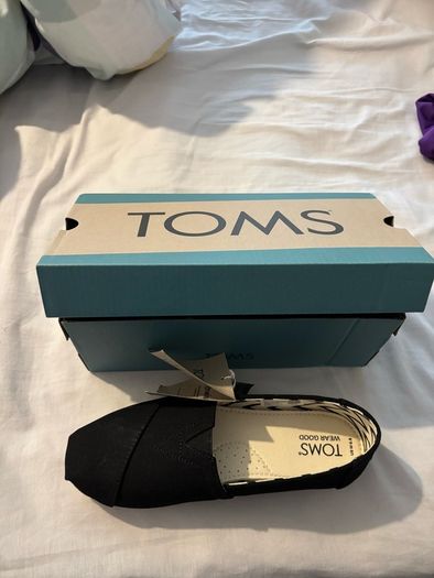 Shoes Toms Women Size 4.5
