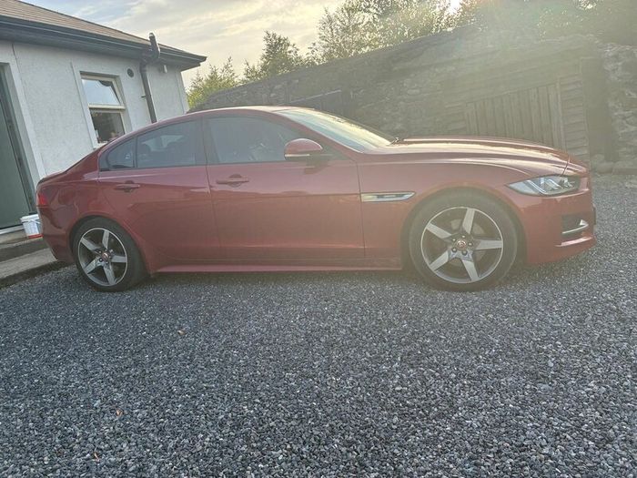 Jaguar XE 2018