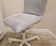 Desk chair