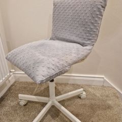 Desk chair