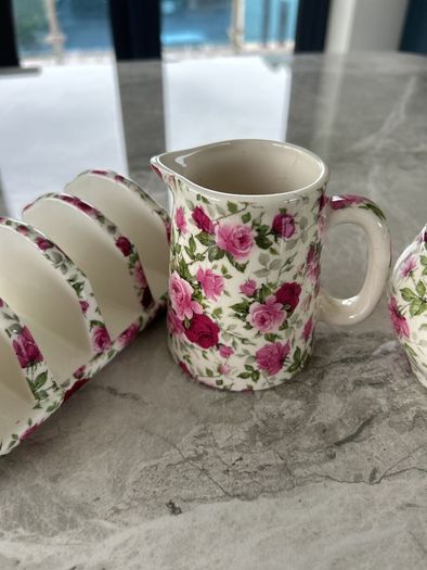 pottery
