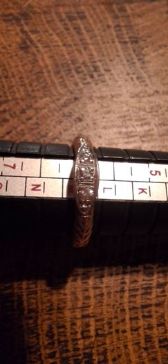 Antique 8ct Gold Diamond Ring
