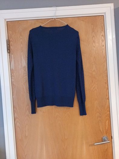 Rowen  Avenue Tinsel Jumper. S. S- 12.    B.N.W.T. (Carraig  Donn)
