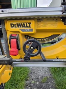 Dewalt DCS7485 cordless table saw