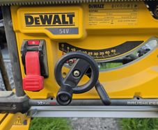 Dewalt DCS7485 cordless table saw