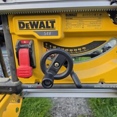 Dewalt DCS7485 cordless table saw