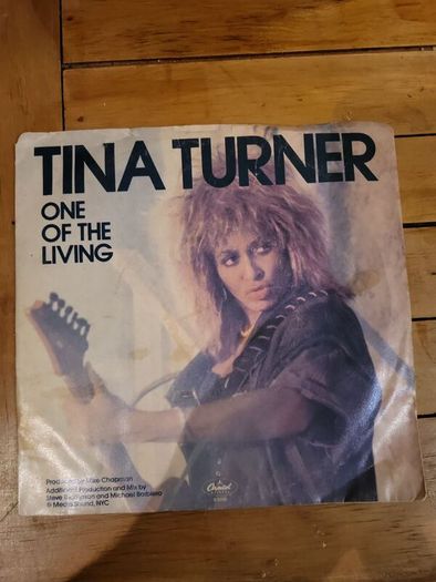 Tina Turner One Of The Living 7 inch Vinyl 1985 Capitol
