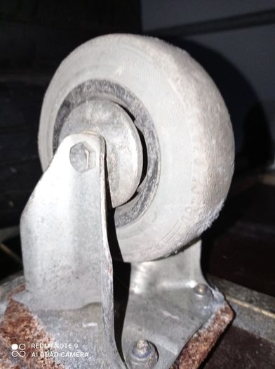 Swivel castor wheels 360 degrees
