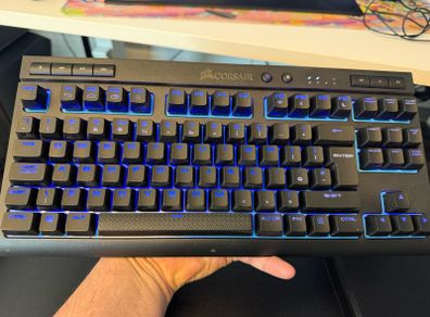 corsair k63 wireless and lapboard