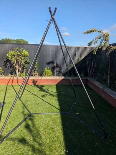Swing seat stand