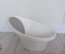 Shnuggle Baby Bath Tub 0-12 Months, White/Grey