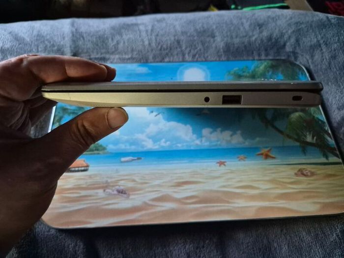 Toshiba CL10